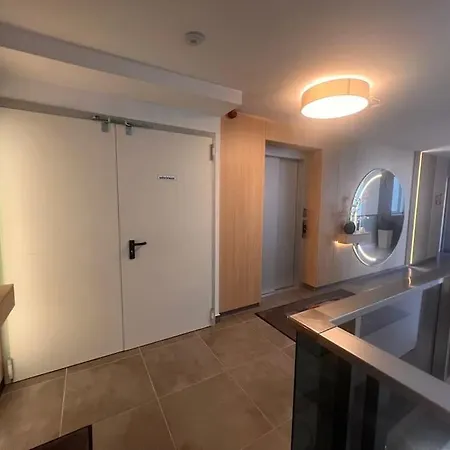 Apartment Karzo Lk 209 *